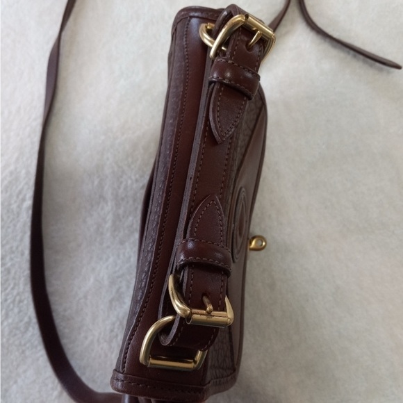 Vintage Dooney & Bourke All Weather Leather Brown Pebbled Crossbody Purse - Picture 10 of 13